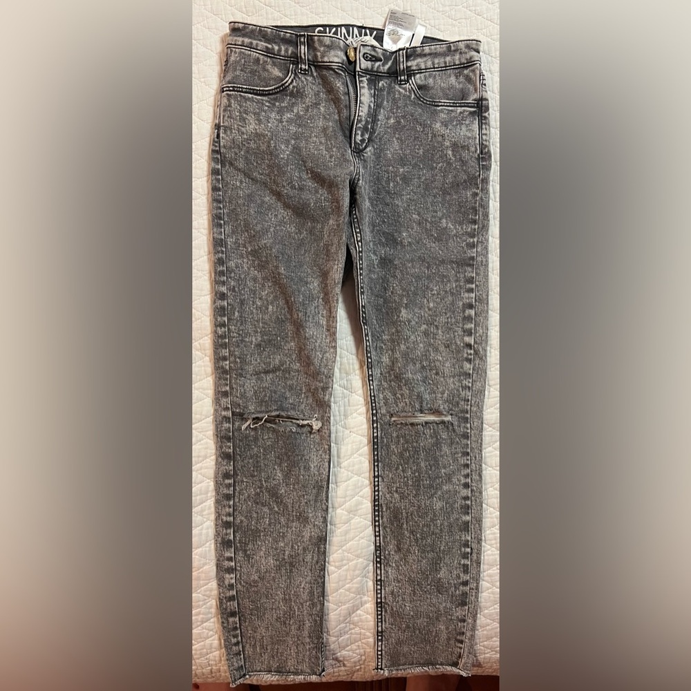 H and M skinny fit gears jeans